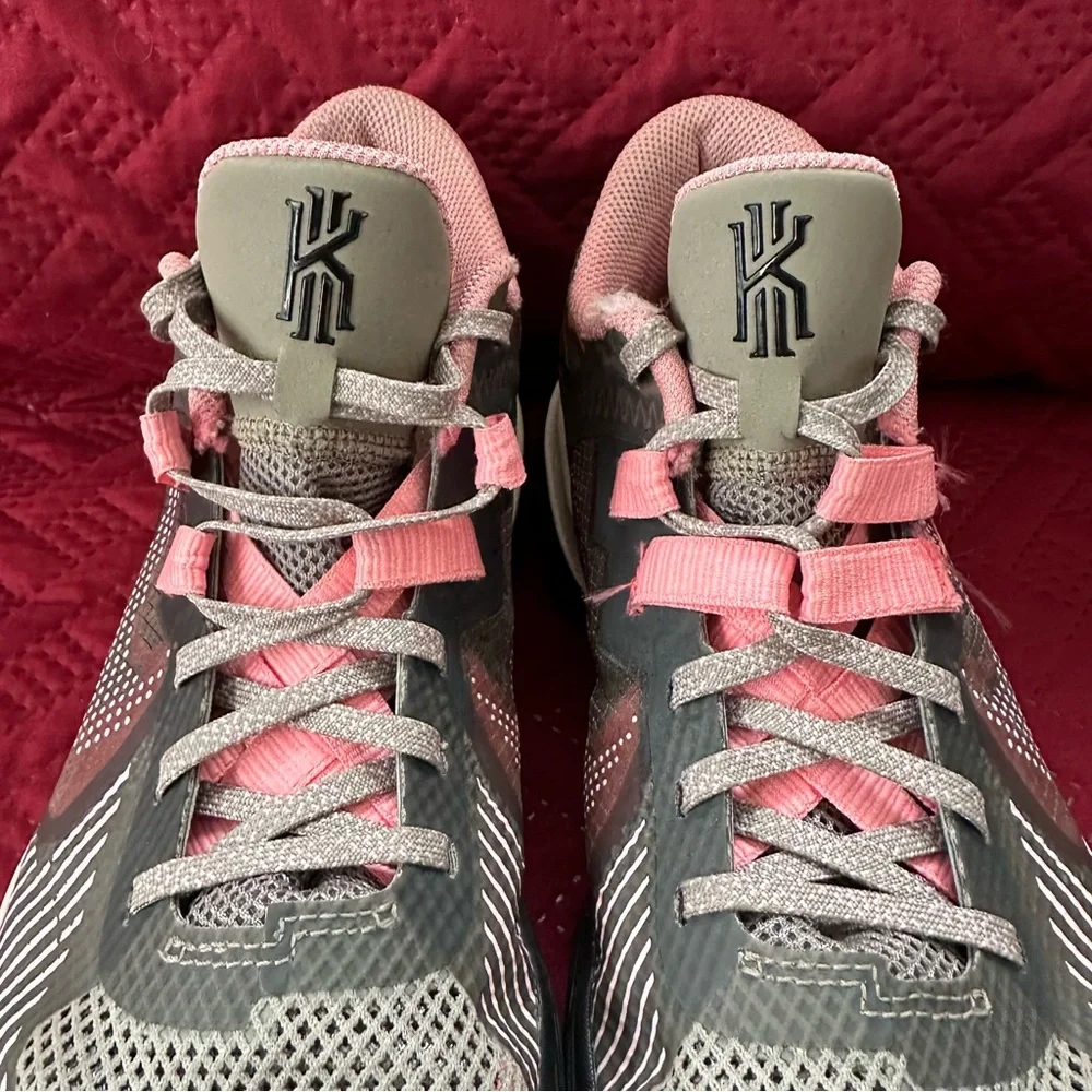 Nike Kyrie‎ Flytrap 5 Moon Fossil Pink Gaze Camo